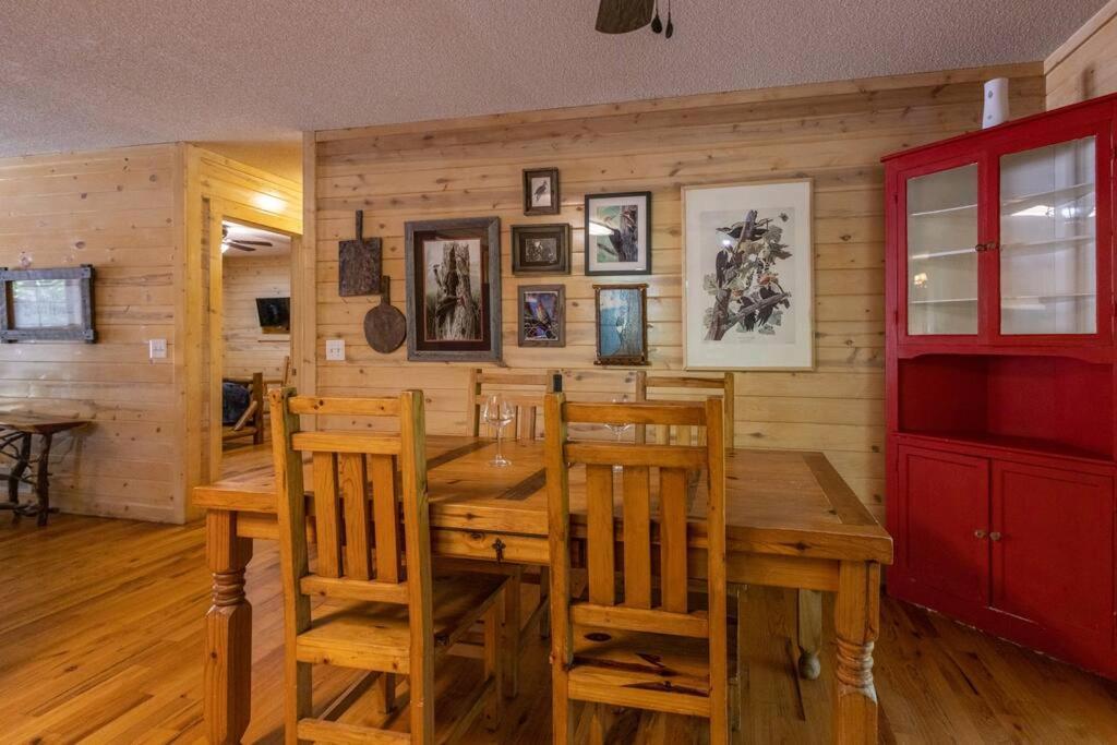 Pet Friendly Luxury Near Helen With Fire Pit Hébergement de vacances Cleveland